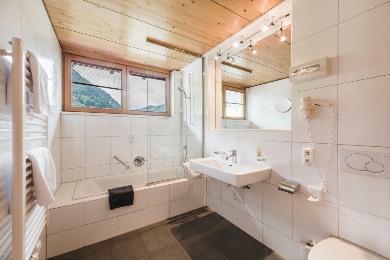 Hotel Adler Au (Vorarlberg) Exteriör bild